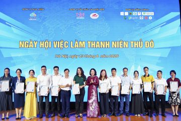 Trung tâm Dịch vụ việc làm và Hỗ trợ Thanh thiếu niên Hà Nội đồng hành cùng Trường Cao đẳng Thương mại và Du lịch Hà Nội mở rộng cơ hội việc làm cho sinh viên, thanh niên và người lao động